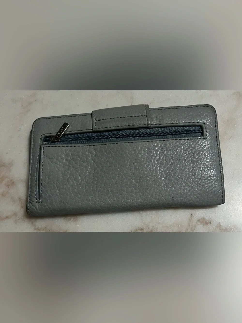 Fossil Pebble-Grain Leather Wallet in Gray